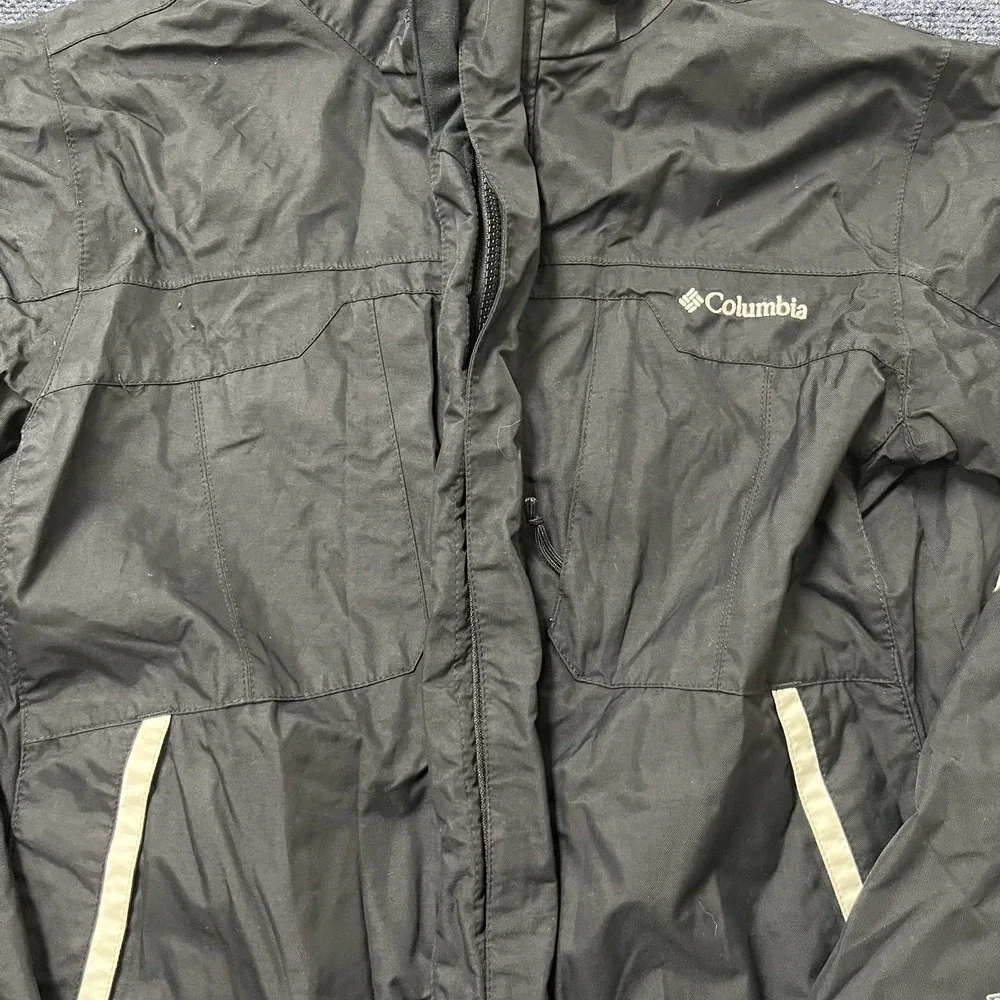 Columbia brand sportswear